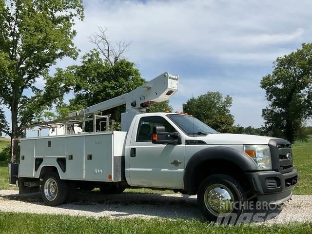 Ford F-450 Εναέριες πλατφόρμες τοποθετημένες σε φορτηγό
