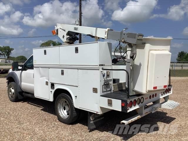 Ford F-450 Εναέριες πλατφόρμες τοποθετημένες σε φορτηγό