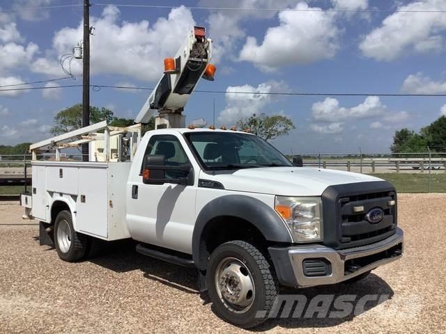 Ford F-450 Εναέριες πλατφόρμες τοποθετημένες σε φορτηγό