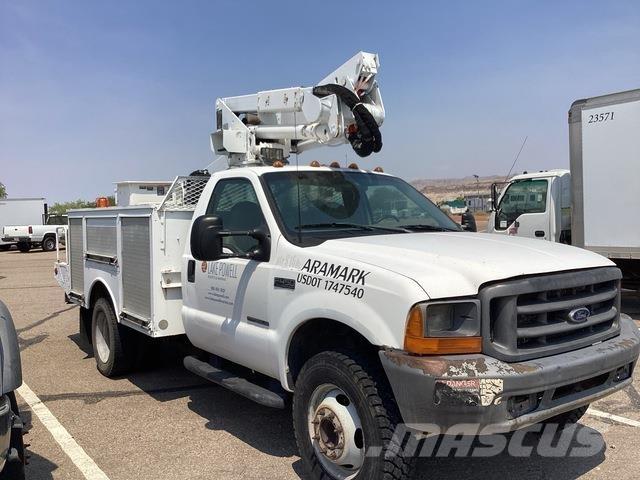Ford F-450 Εναέριες πλατφόρμες τοποθετημένες σε φορτηγό