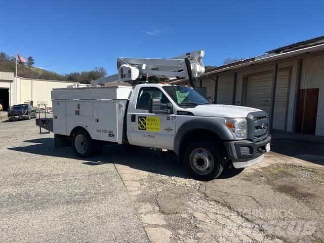 Ford F-550 Εναέριες πλατφόρμες τοποθετημένες σε φορτηγό