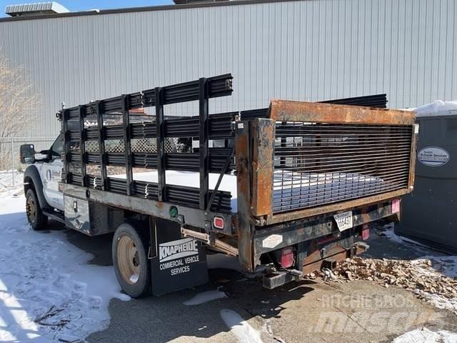 Ford F-550 Φορτηγά Kαρότσα με ανοιγόμενα πλαϊνά