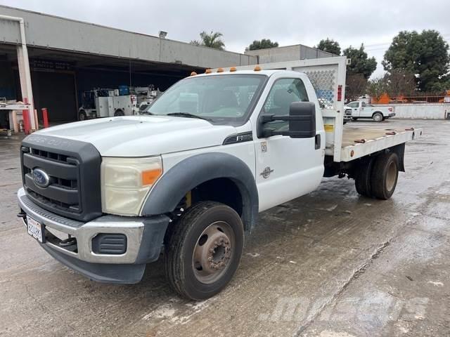 Ford F-550 Φορτηγά Kαρότσα με ανοιγόμενα πλαϊνά