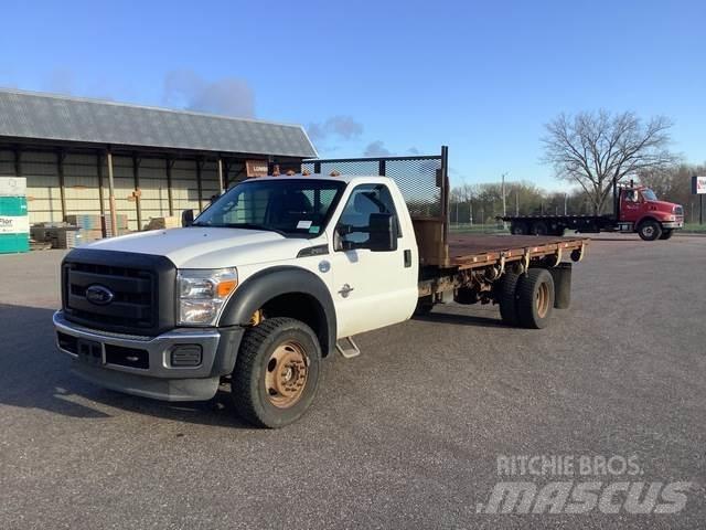 Ford F-550 Φορτηγά Kαρότσα με ανοιγόμενα πλαϊνά