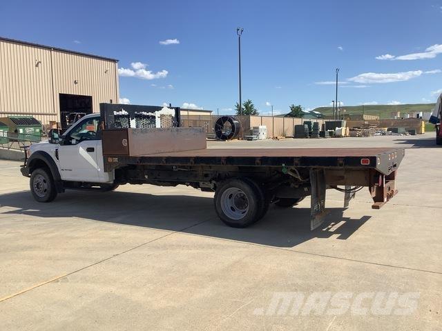 Ford F-550 Φορτηγά Kαρότσα με ανοιγόμενα πλαϊνά