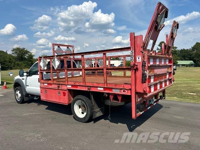 Ford F-550 Φορτηγά Kαρότσα με ανοιγόμενα πλαϊνά