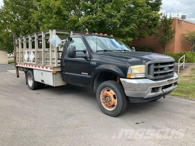 Ford F-550 Φορτηγά Kαρότσα με ανοιγόμενα πλαϊνά