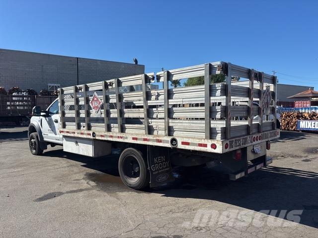 Ford F-550 Φορτηγά Kαρότσα με ανοιγόμενα πλαϊνά