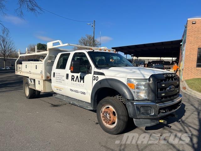 Ford F-550 Φορτηγά Kαρότσα με ανοιγόμενα πλαϊνά