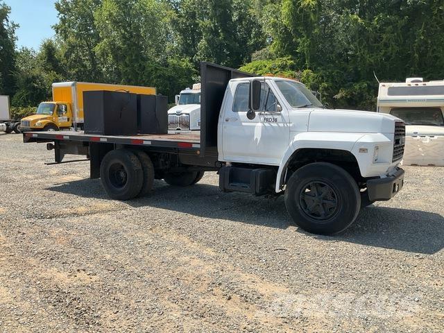 Ford F-600 Φορτηγά Kαρότσα με ανοιγόμενα πλαϊνά