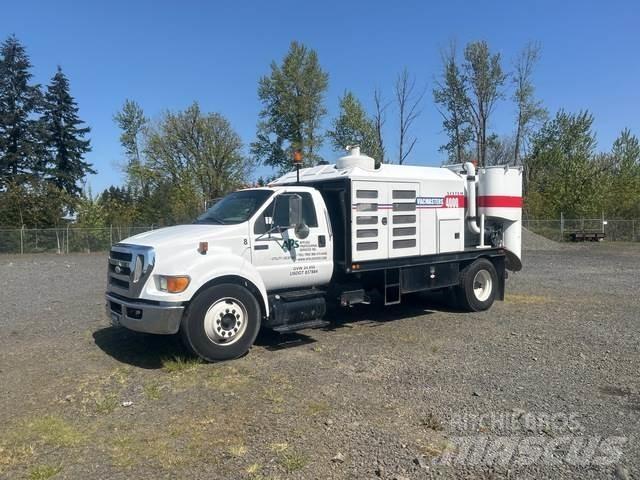 Ford F-650 Εκσκαφείς με ερπύστριες