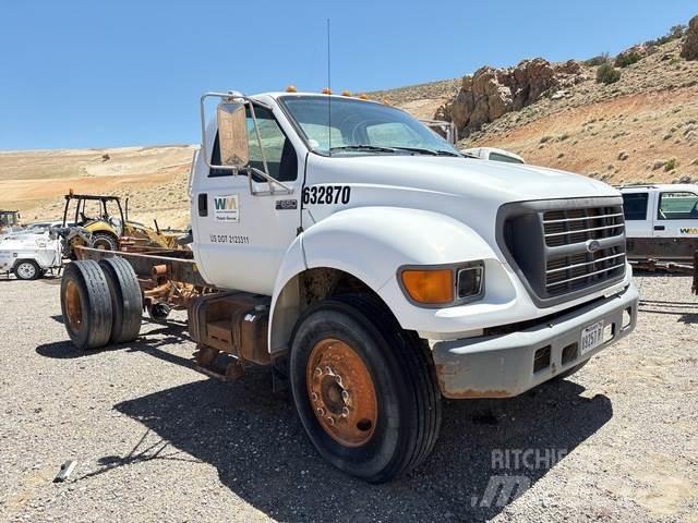 Ford F-650 Καμπίνες και εσωτερικό
