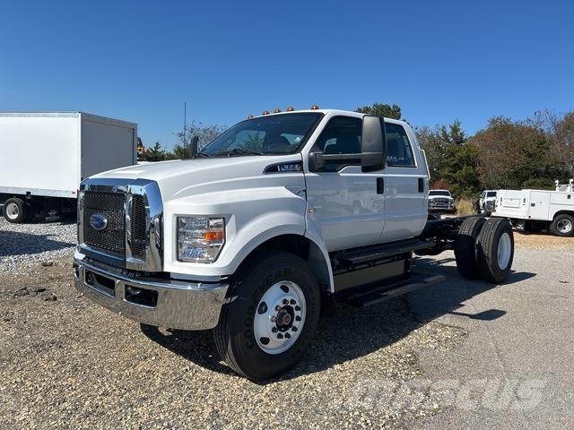 Ford F-650 Καμπίνες και εσωτερικό
