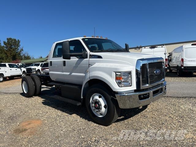 Ford F-650 Καμπίνες και εσωτερικό
