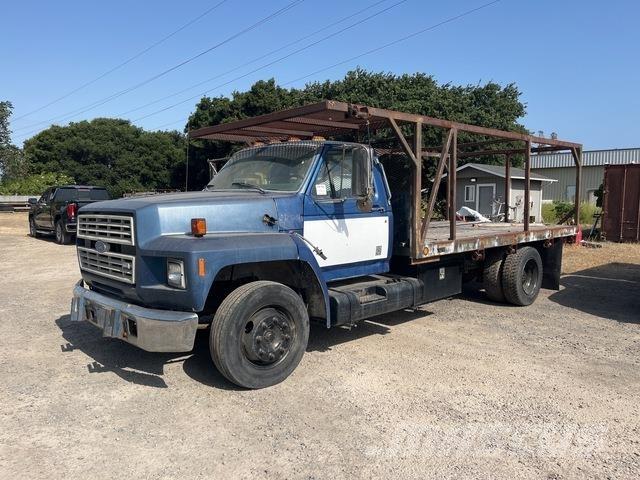 Ford F-700 Φορτηγά Kαρότσα με ανοιγόμενα πλαϊνά