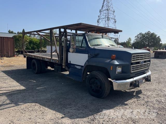 Ford F-700 Φορτηγά Kαρότσα με ανοιγόμενα πλαϊνά