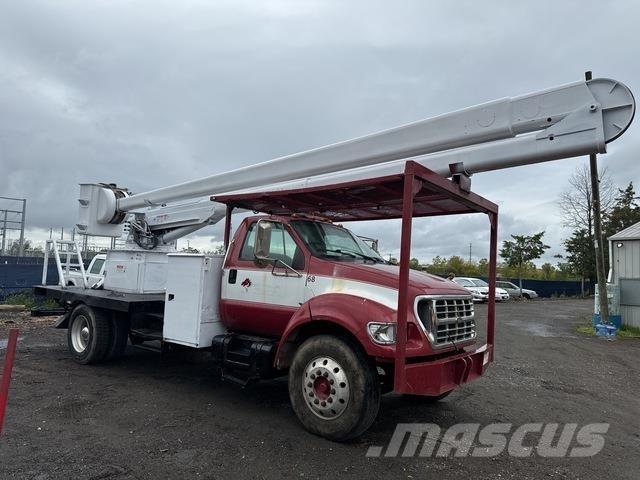 Ford F-750 Εναέριες πλατφόρμες τοποθετημένες σε φορτηγό