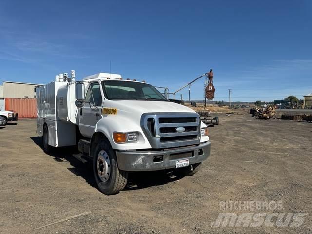 Ford F-750 Βυτιοφόρα φορτηγά