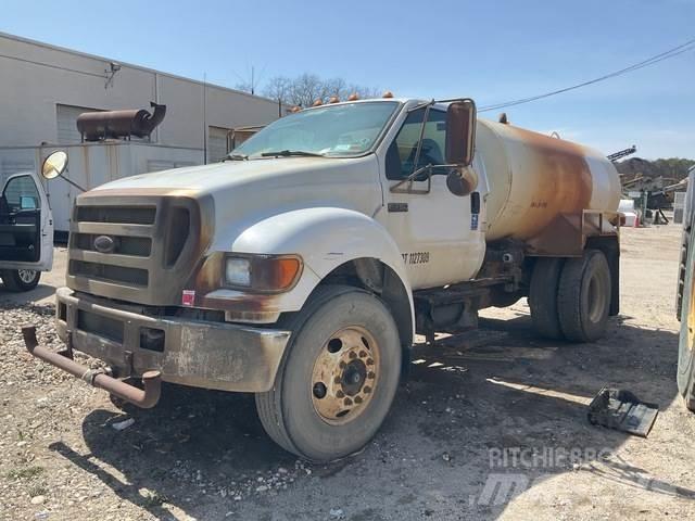 Ford F-750 Βυτία νερού