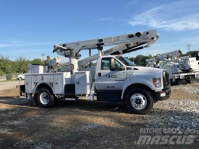 Ford F-750 Εναέριες πλατφόρμες τοποθετημένες σε φορτηγό