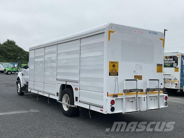 Ford F-750 Φορτηγά μεταφοράς ποτών
