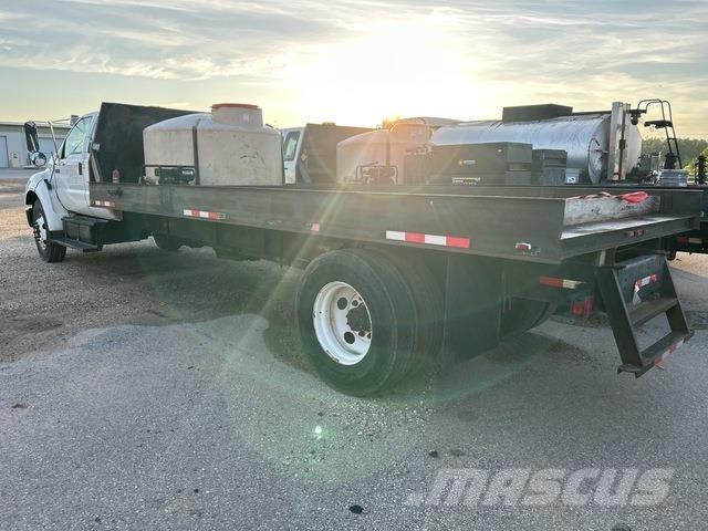 Ford F-750 Φορτηγά Kαρότσα με ανοιγόμενα πλαϊνά
