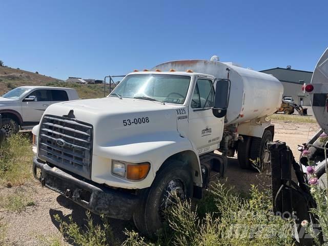 Ford F-800 Βυτία νερού