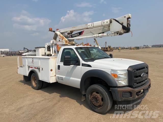 Ford F550 Εναέριες πλατφόρμες τοποθετημένες σε φορτηγό
