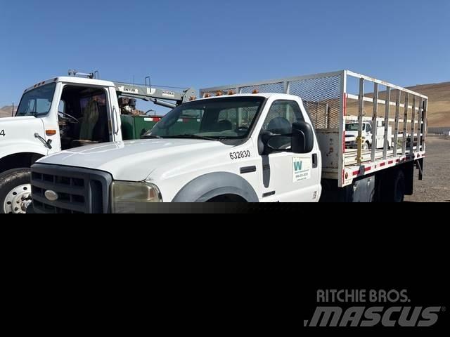 Ford F550 Φορτηγά Kαρότσα με ανοιγόμενα πλαϊνά
