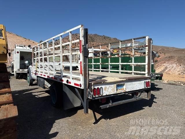 Ford F550 Φορτηγά Kαρότσα με ανοιγόμενα πλαϊνά