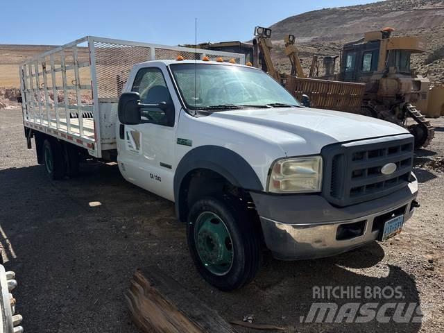 Ford F550 Φορτηγά Kαρότσα με ανοιγόμενα πλαϊνά