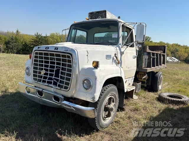Ford F7000 Φορτηγά Ανατροπή