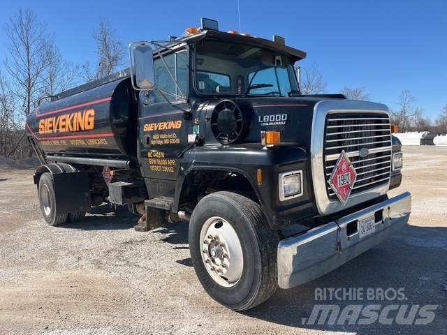 Ford L8000 Βυτιοφόρα φορτηγά