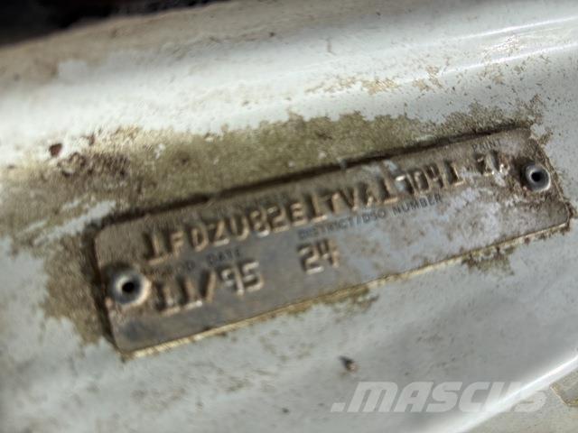 Ford L8000 Βυτία νερού