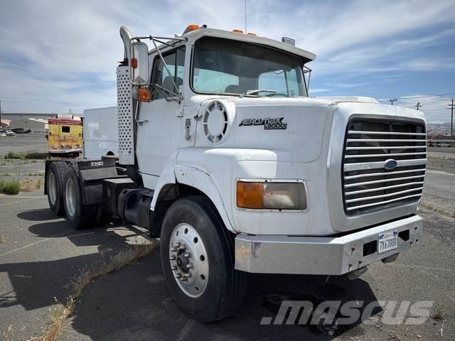 Ford L9000 Τράκτορες