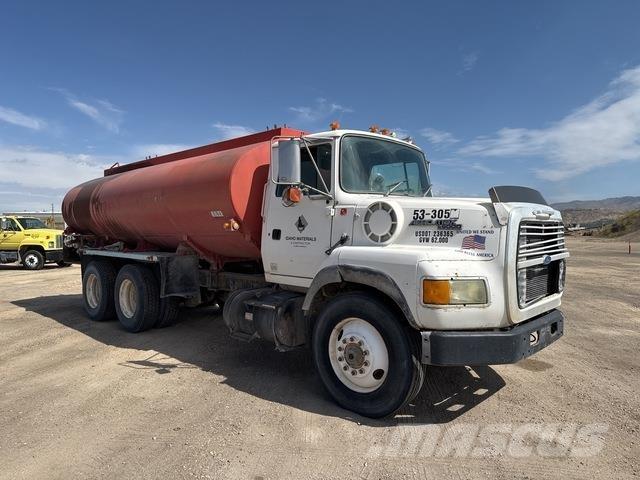 Ford L9000 Βυτία νερού
