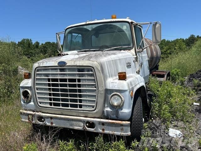 Ford LN7000 Βυτία νερού