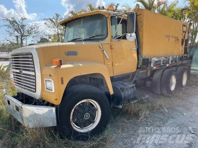 Ford LT8000 Βυτία νερού