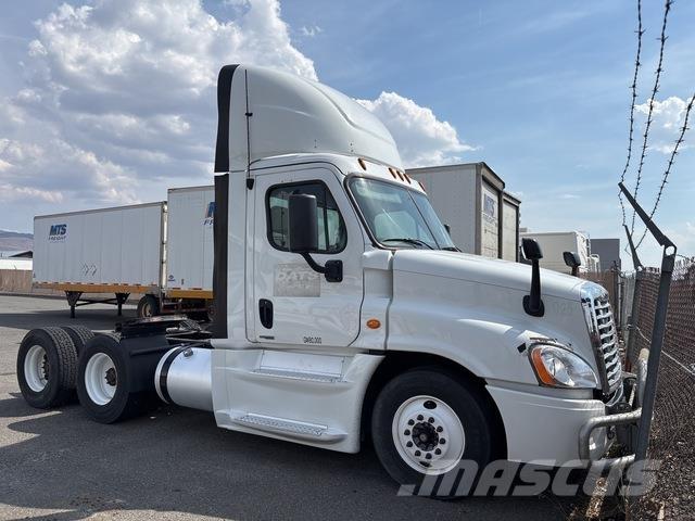 Freightliner  Τράκτορες