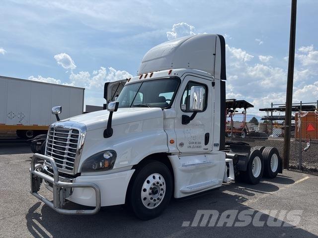 Freightliner  Τράκτορες