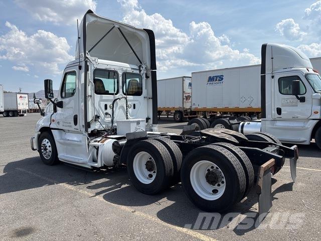 Freightliner  Τράκτορες
