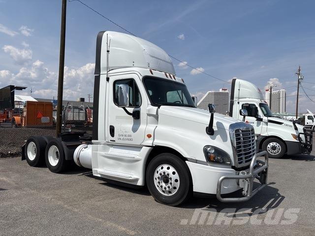 Freightliner  Τράκτορες