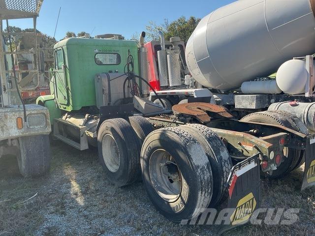 Freightliner  Τράκτορες