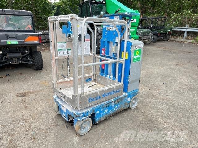 Genie GR-15 Ανυψωτήρες με κατακόρυφους πυλώνες