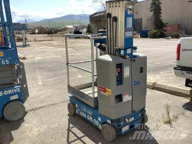 Genie GR-20 Ανυψωτήρες με κατακόρυφους πυλώνες