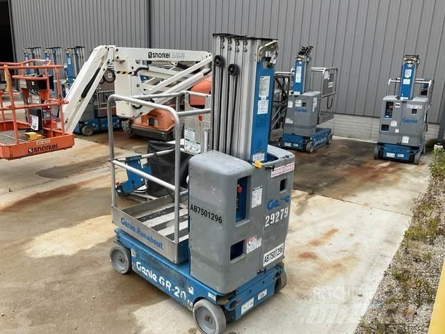 Genie GR-20 Ανυψωτήρες με κατακόρυφους πυλώνες