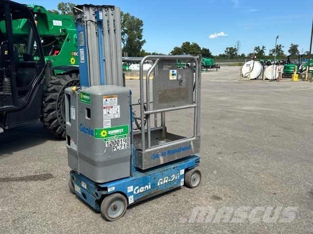 Genie GR-20 Ανυψωτήρες με κατακόρυφους πυλώνες