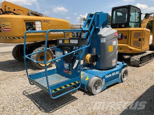 Genie GR-26J Ανυψωτήρες με κατακόρυφους πυλώνες