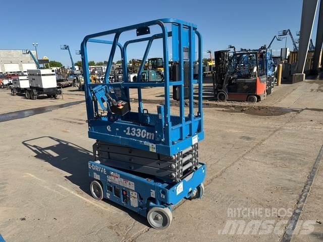 Genie GS-1330M Ανυψωτήρες ψαλιδωτής άρθρωσης