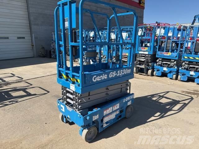 Genie GS-1330M Ανυψωτήρες ψαλιδωτής άρθρωσης